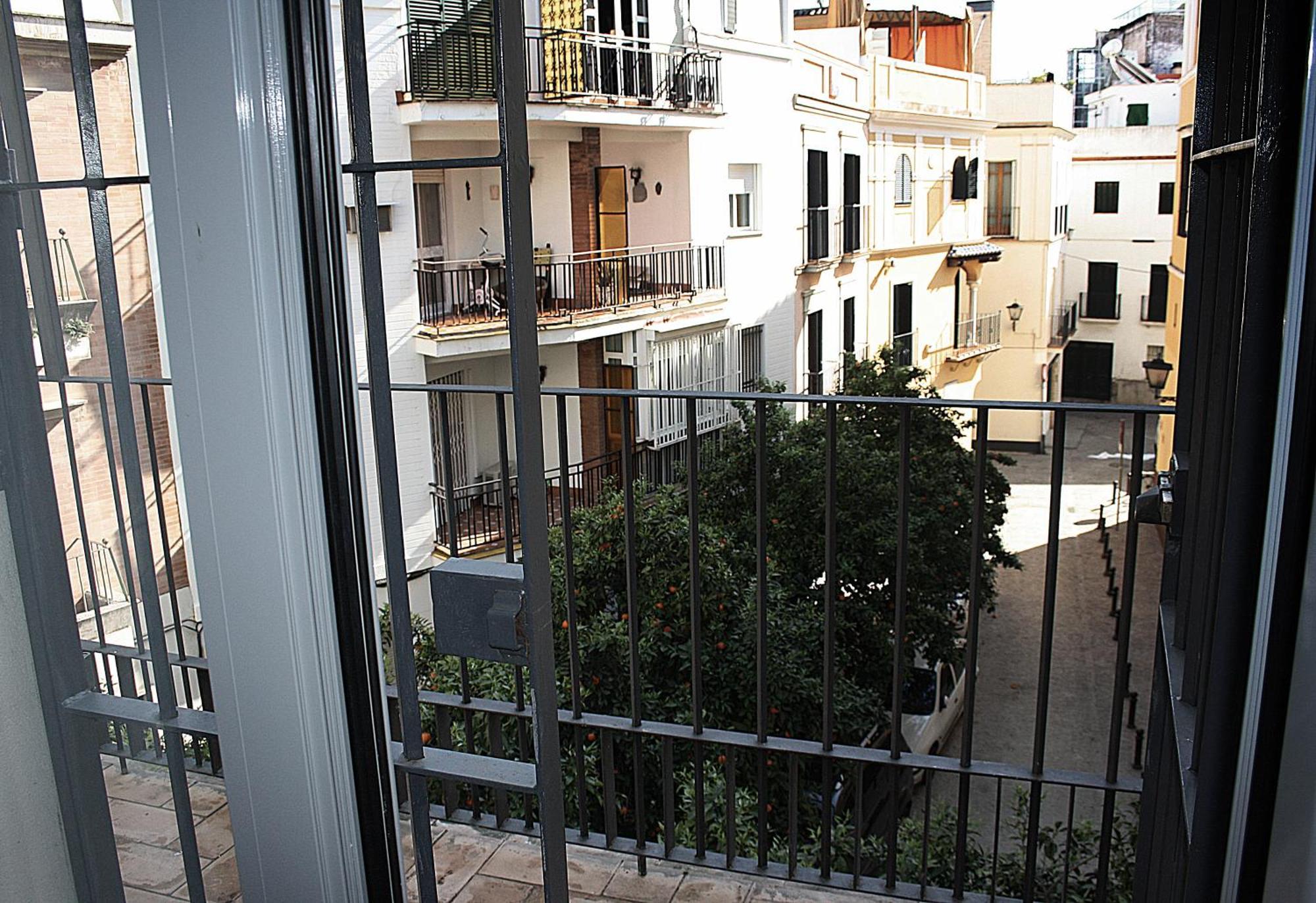 Apartamentos Turisticos La Encarnacion Σεβίλλη Εξωτερικό φωτογραφία