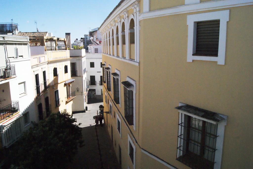 Apartamentos Turisticos La Encarnacion Σεβίλλη Εξωτερικό φωτογραφία