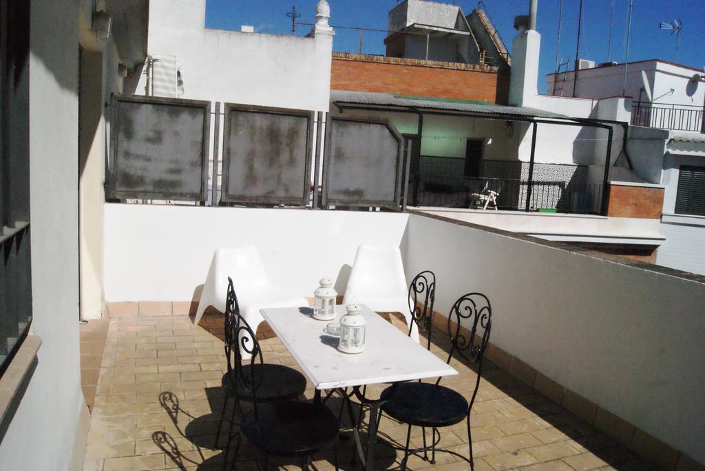 Apartamentos Turisticos La Encarnacion Σεβίλλη Εξωτερικό φωτογραφία