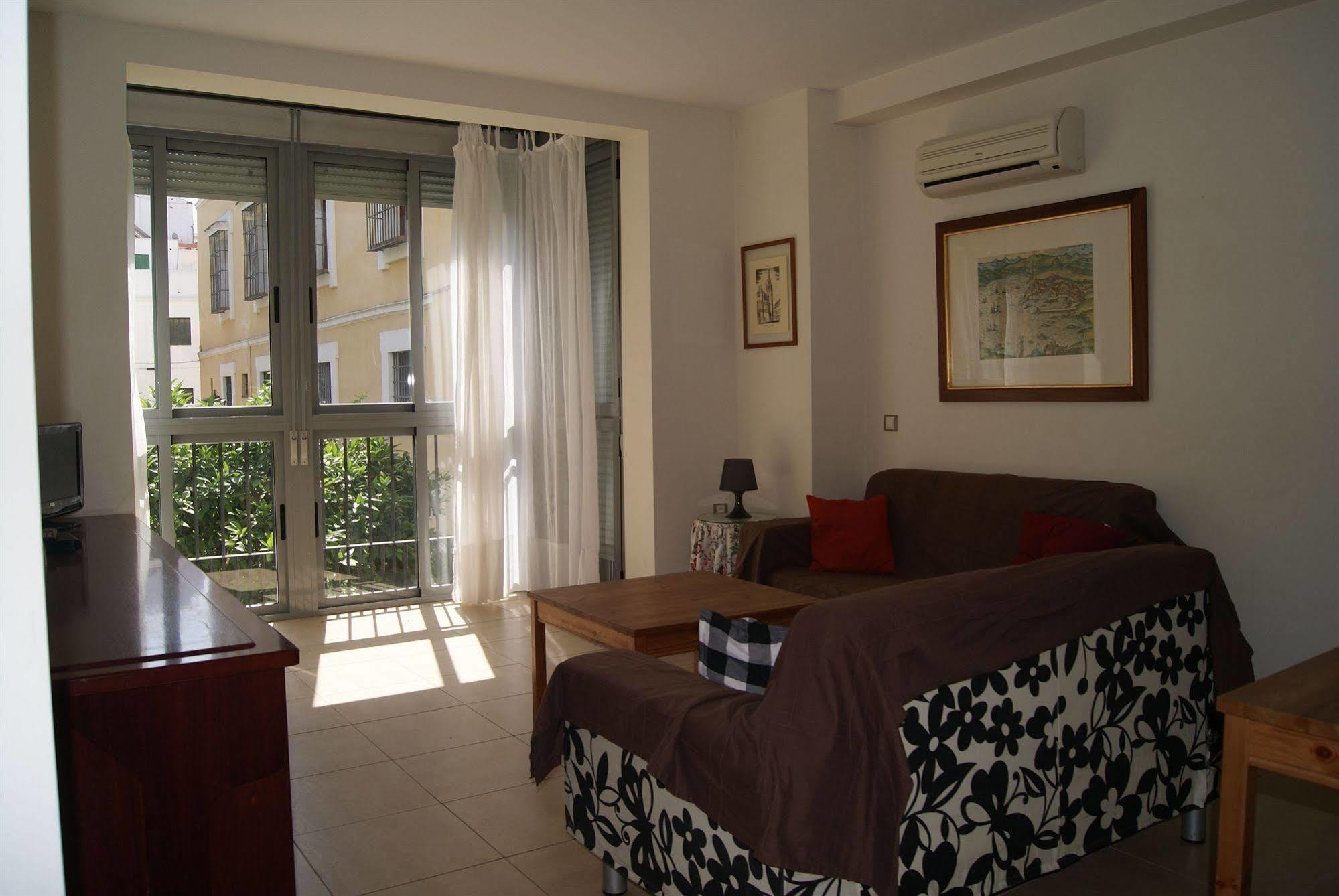 Apartamentos Turisticos La Encarnacion Σεβίλλη Εξωτερικό φωτογραφία